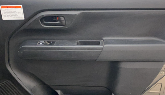 2021 Maruti New Wagon-R LXI CNG 1.0, CNG, Manual, 71,408 km, Driver Side Door Panels Control