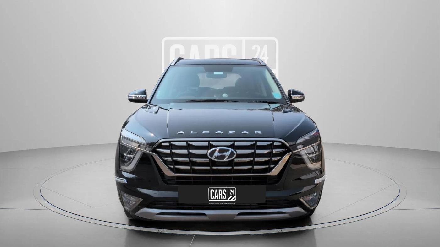2024 Hyundai ALCAZAR PRESTIGE 1.5 TURBO PETROL MT 7STR, Petrol, Manual, 4,962 km, Front