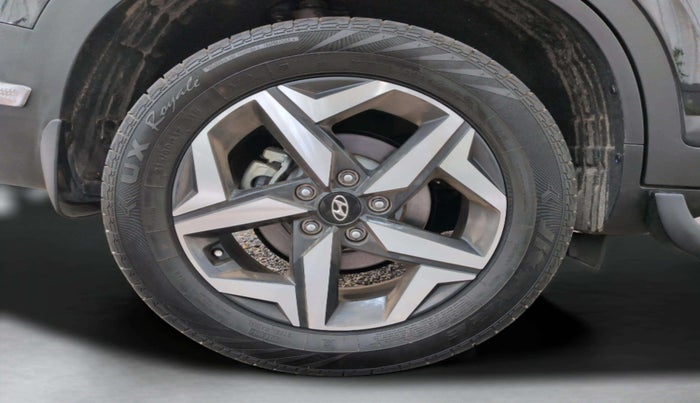 2024 Hyundai ALCAZAR Prestige 7 STR 1.5 Diesel MT, Petrol, Manual, 4,962 km, Right Rear Wheel