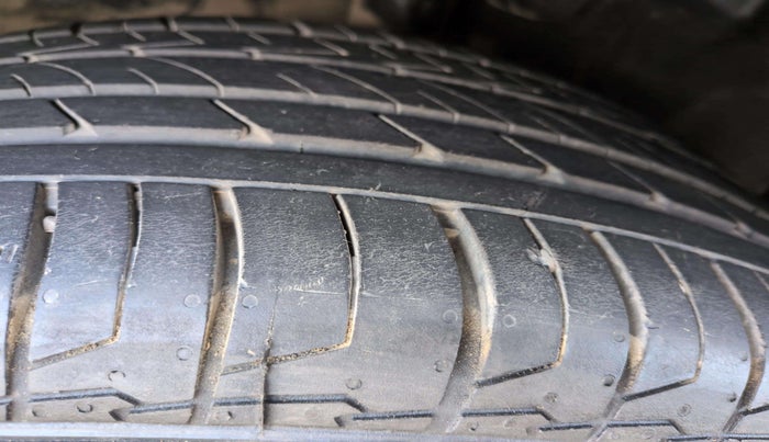 2024 Hyundai ALCAZAR Prestige 7 STR 1.5 Diesel MT, Petrol, Manual, 4,962 km, Right Front Tyre Tread