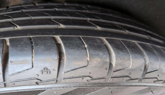 2024 Hyundai ALCAZAR Prestige 7 STR 1.5 Diesel MT, Petrol, Manual, 4,962 km, Left Rear Tyre Tread