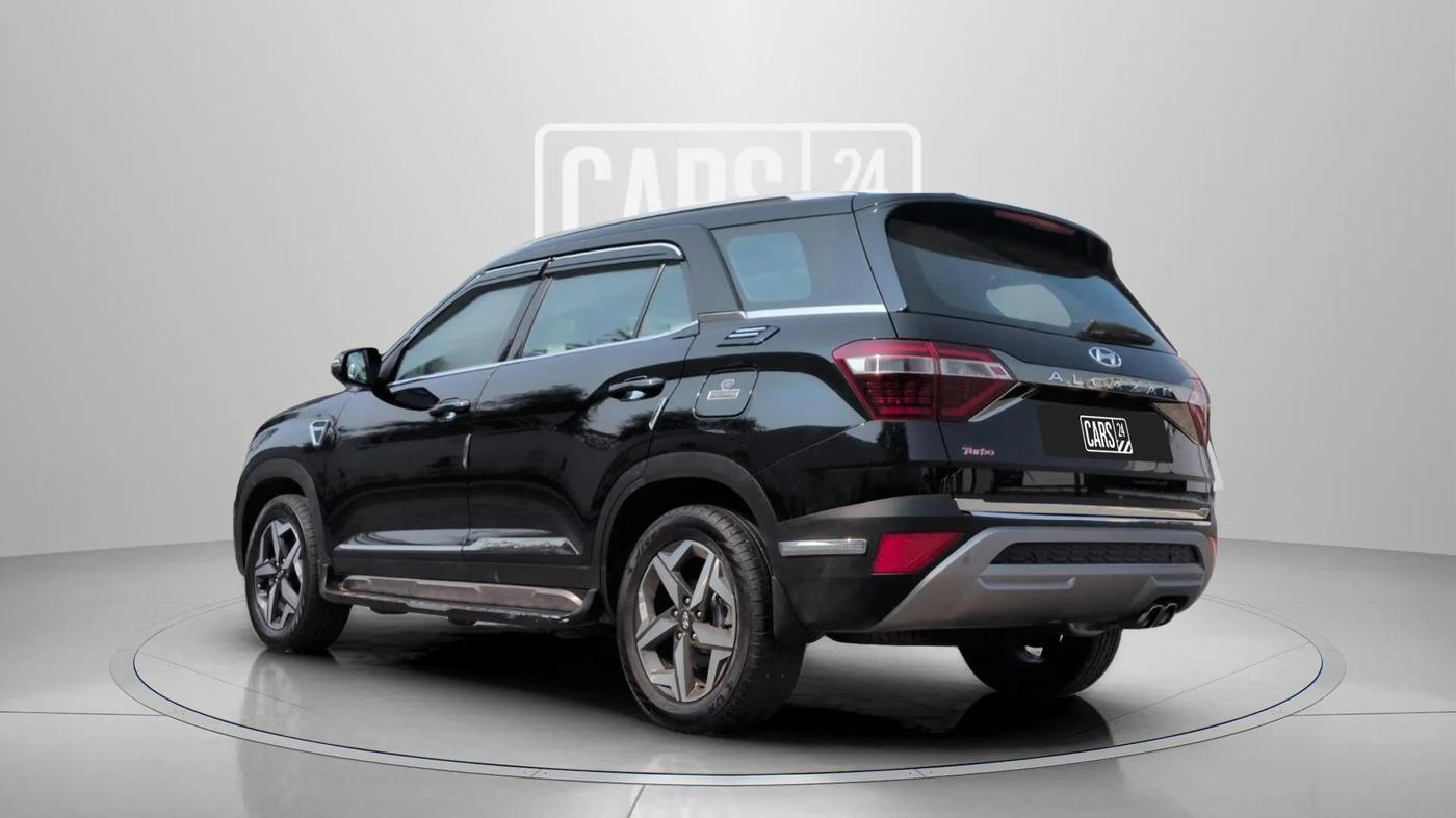 2024 Hyundai ALCAZAR PRESTIGE 1.5 TURBO PETROL MT 7STR, Petrol, Manual, 4,962 km, Left Back Diagonal