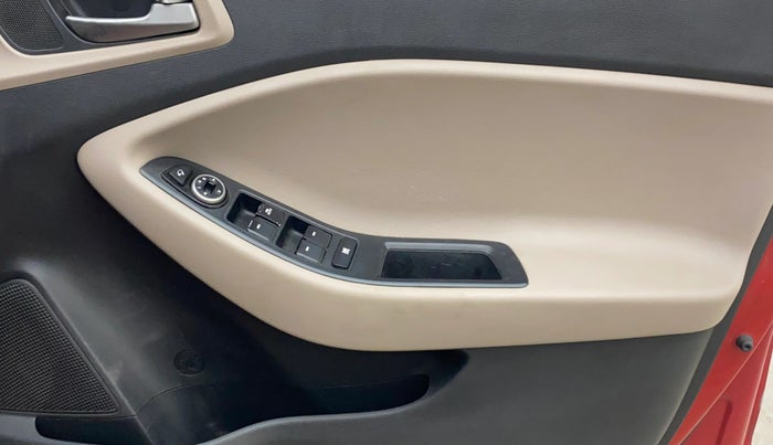 2014 Hyundai Elite i20 ASTA 1.2, Petrol, Manual, 1,09,430 km, Driver Side Door Panels Control