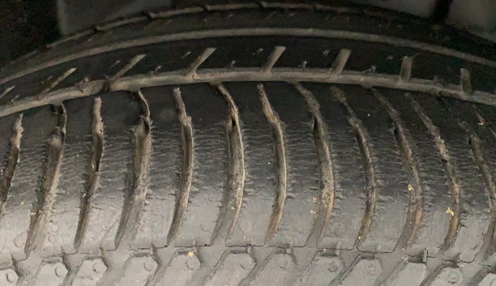 2018 Ford Ecosport TITANIUM 1.5L PETROL, Petrol, Manual, 33,687 km, Right Front Tyre Tread