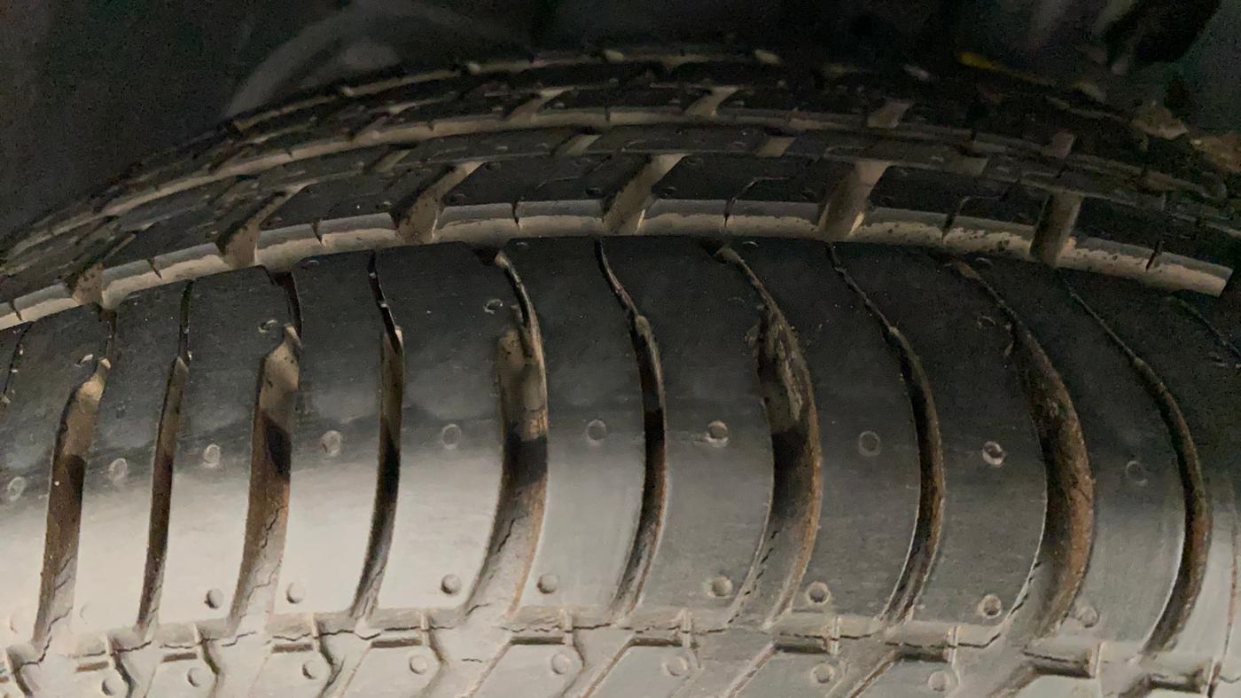 2018 Ford Ecosport TITANIUM 1.5L PETROL, Petrol, Manual, 33,687 km, Left Front Tyre Tread