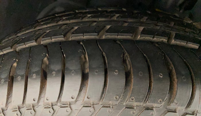 2018 Ford Ecosport TITANIUM 1.5L PETROL, Petrol, Manual, 33,687 km, Left Front Tyre Tread