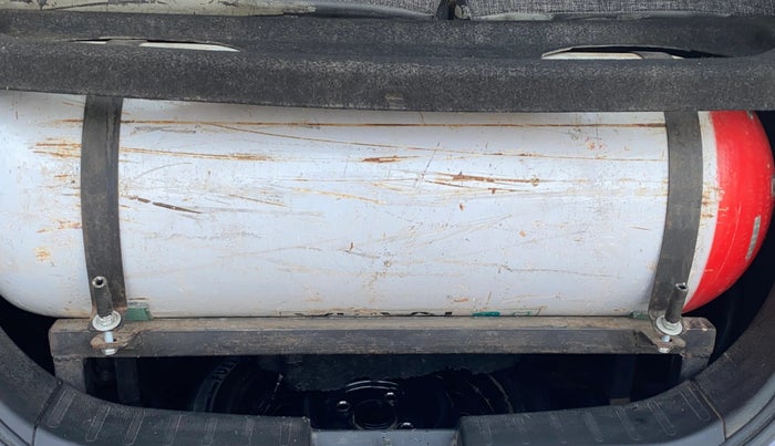 2013 Maruti Wagon R 1.0 VXI, CNG, Manual, 80,182 km, Boot Inside