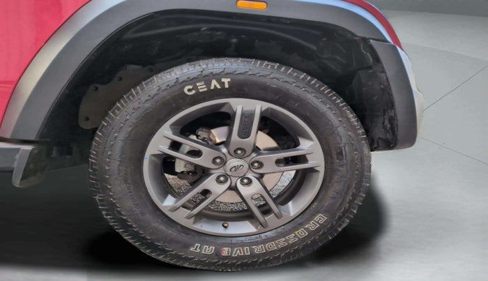 2022 Mahindra Thar LX D AT 4WD HT, Diesel, Automatic, 45,323 km, Right Front Wheel