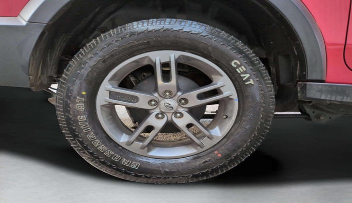 2022 Mahindra Thar LX D AT 4WD HT, Diesel, Automatic, 45,323 km, Right Rear Wheel