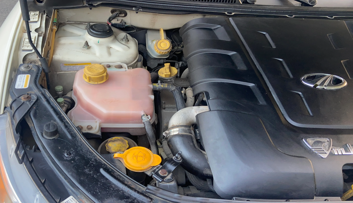 2015 Mahindra XUV500 W6, Diesel, Manual, 76,338 km, Engine View - Right