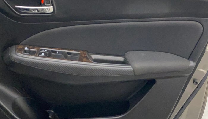 2019 Maruti Swift VXI, Petrol, Manual, 16,675 km, Driver Side Door Panels Control