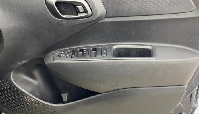 2024 Hyundai EXTER SX 1.2 CNG MT, CNG, Manual, 61,431 km, Driver Side Door Panels Control