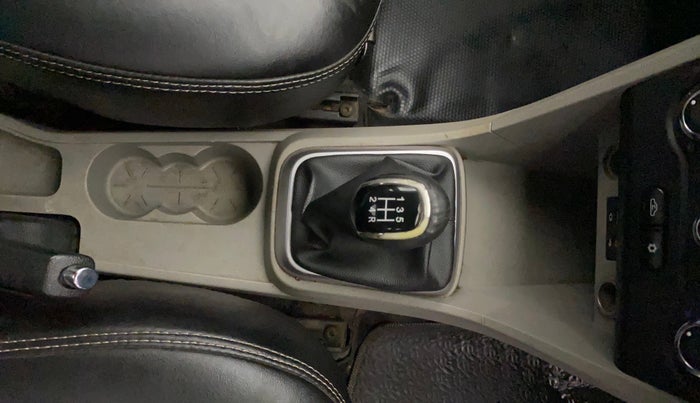 2016 Tata Tiago XT PETROL, Petrol, Manual, 71,957 km, Gear Lever