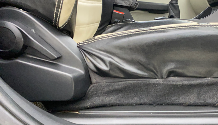 2023 Tata ALTROZ XM PLUS SUNROOF, Petrol, Manual, 19,692 km, Driver Side Adjustment Panel