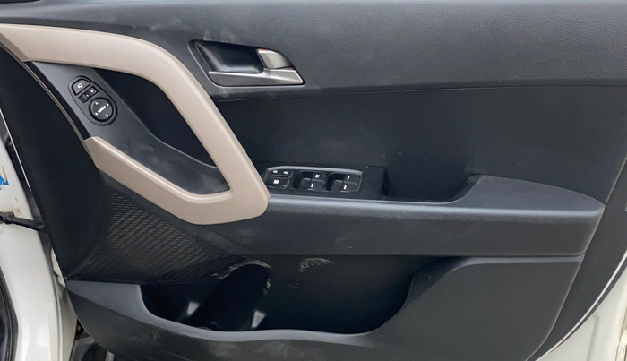 2016 Hyundai Creta SX PLUS 1.6 PETROL, Petrol, Manual, 89,720 km, Driver Side Door Panels Control