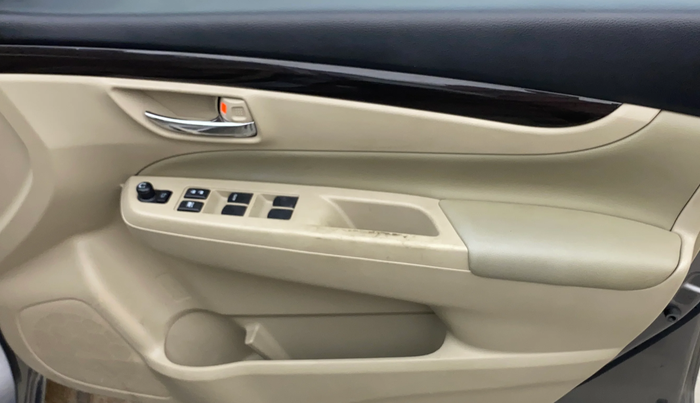 2018 Maruti Ciaz ALPHA  AT 1.4  PETROL, Petrol, Automatic, 65,087 km, Driver Side Door Panels Control