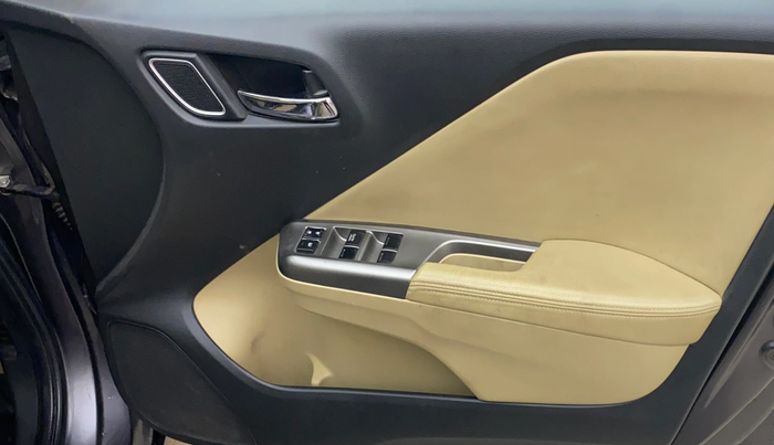 2017 Honda City 1.5L I-VTEC VX CVT, Petrol, Automatic, 76,732 km, Driver Side Door Panels Control