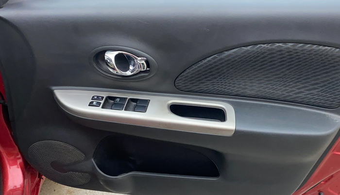 2016 Nissan Micra XV CVT, Petrol, Automatic, 72,983 km, Driver Side Door Panels Control