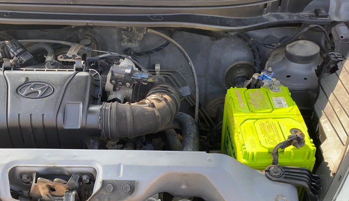 2017 Hyundai Eon ERA +, Petrol, Manual, 56,804 km, Engine View - Left