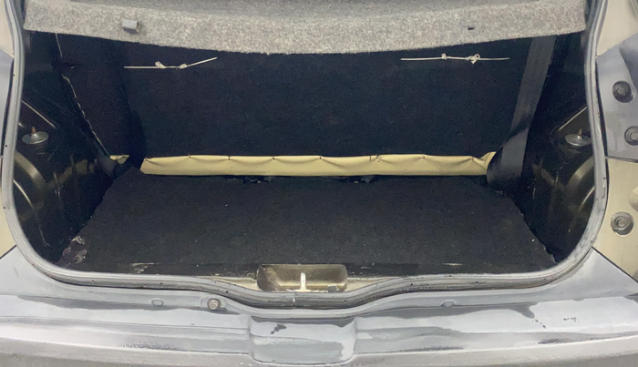 2017 Renault Kwid RXT 1.0, Petrol, Manual, 29,049 km, Boot Inside