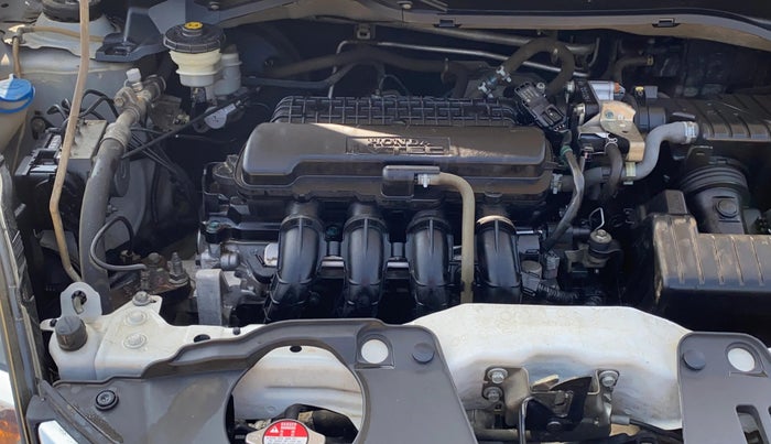 2017 Honda Brio VX MT, Petrol, Manual, 1,01,621 km, Engine View - Right