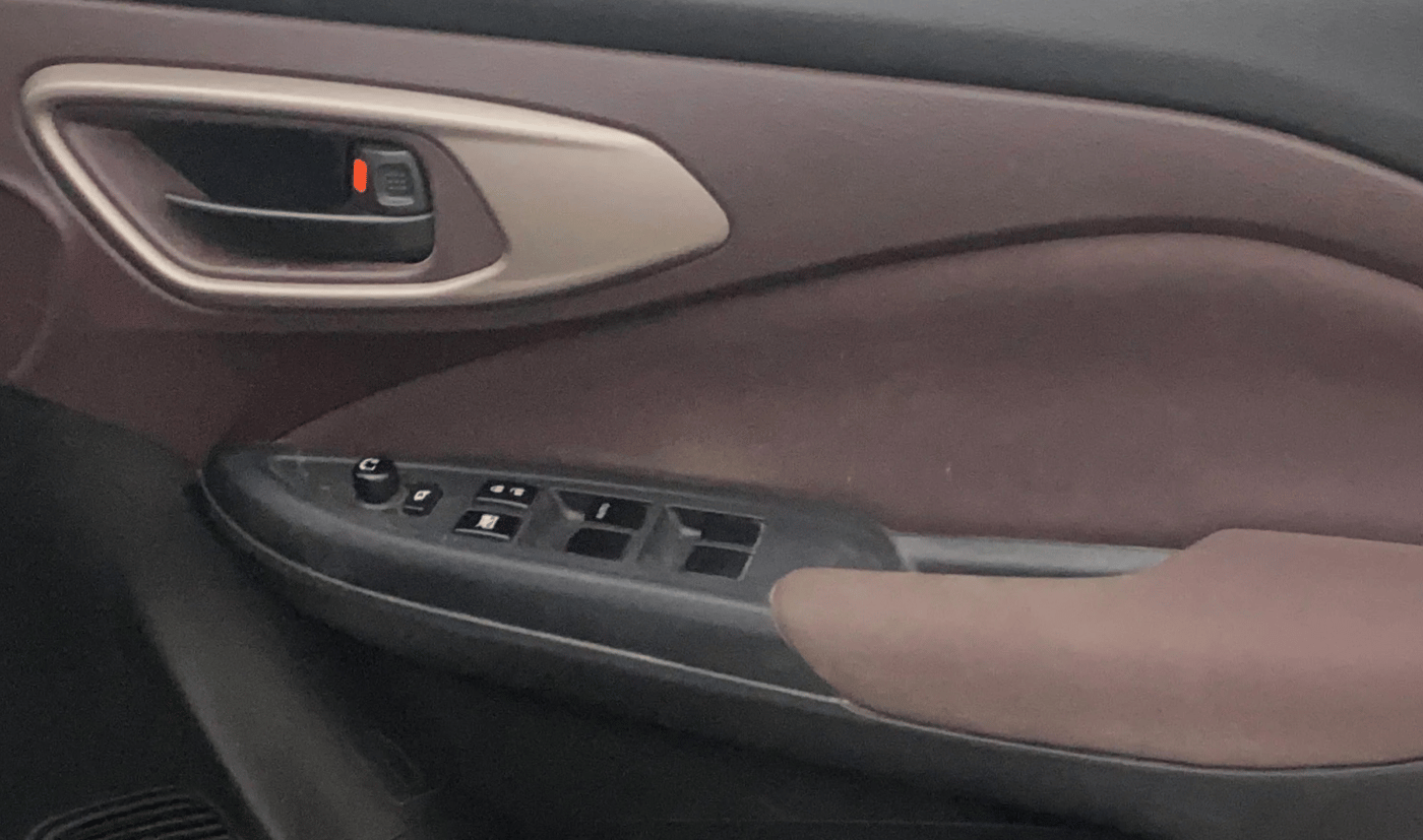 2023 Maruti FRONX DELTA PLUS 1.2MT, Petrol, Manual, 61,451 km, Driver Side Door Panels Control