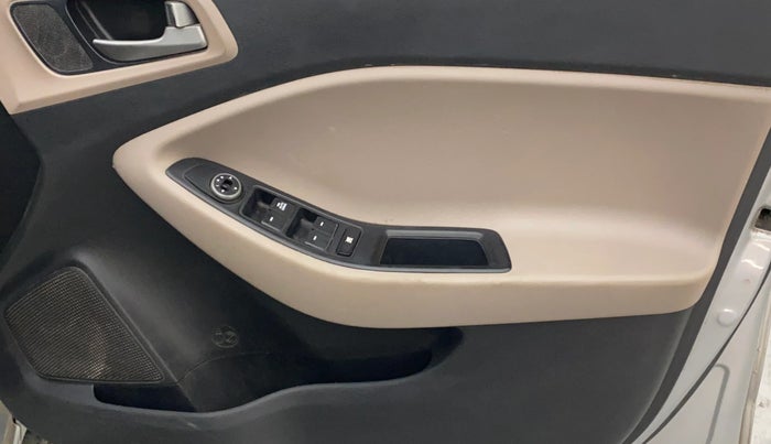 2019 Hyundai Elite i20 MAGNA PLUS 1.2, Petrol, Manual, 67,495 km, Driver Side Door Panels Control