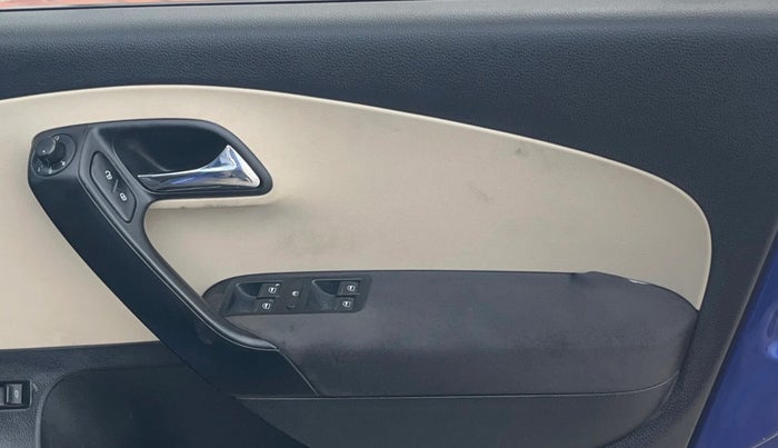 2019 Skoda Rapid AMBITION 1.6 MPI MT, Petrol, Manual, 1,38,013 km, Driver Side Door Panels Control