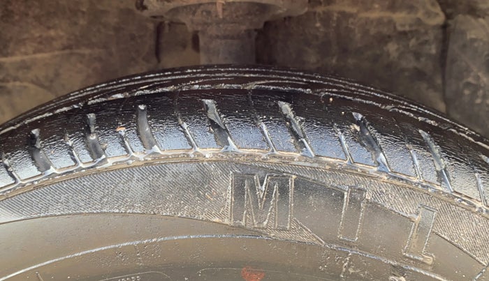 2017 Hyundai Grand i10 SPORTZ 1.1 CRDI, Diesel, Manual, 69,922 km, Right Front Tyre Tread