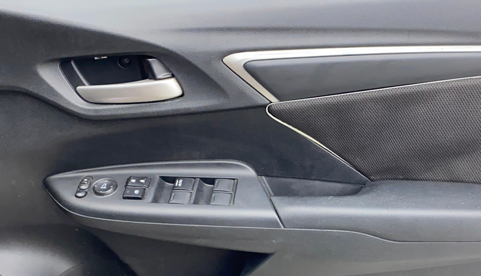 2020 Honda WR-V 1.2L I-VTEC VX MT, Petrol, Manual, 95,409 km, Driver Side Door Panels Control