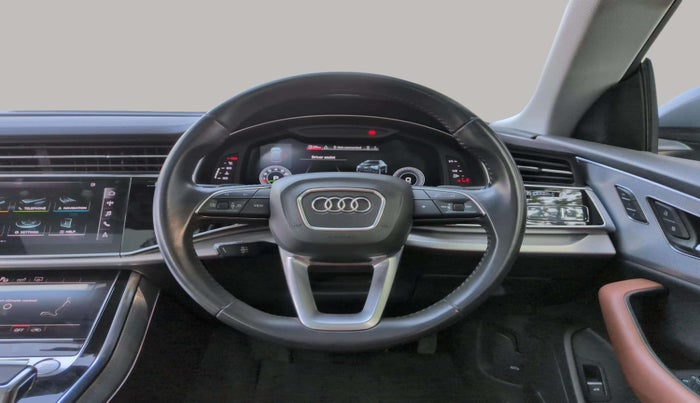 2019 Audi Q8 55 TFSI quattro, Petrol, Automatic, 19,992 km, Steering Wheel Close Up