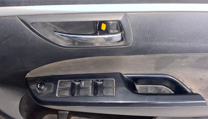2013 Maruti Swift VDI, Diesel, Manual, 1,20,370 km, Driver Side Door Panels Control