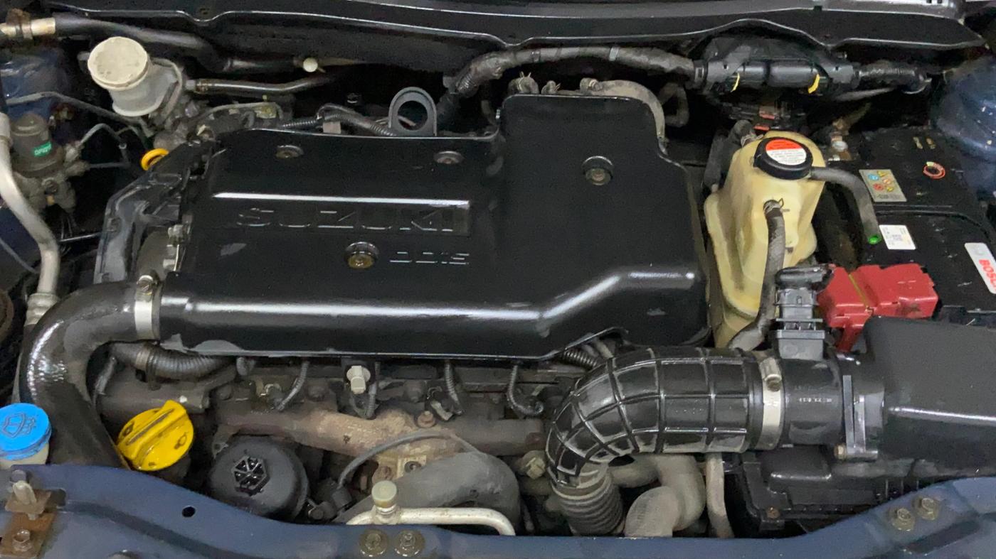2013 Maruti Swift VDI, Diesel, Manual, 1,20,370 km, Engine View