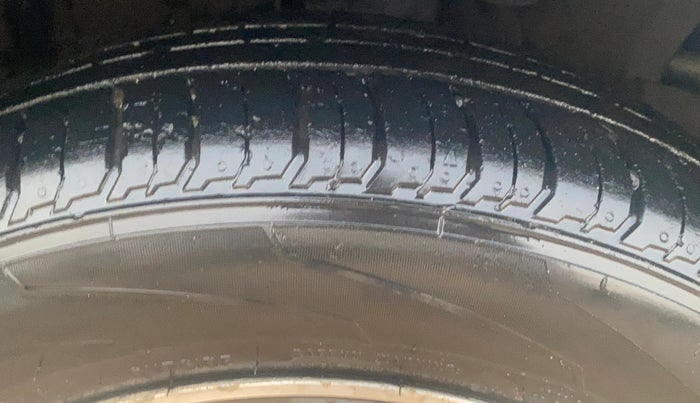 2019 Hyundai Verna 1.6 VTVT SX O, Petrol, Manual, 98,190 km, Right Front Tyre Tread