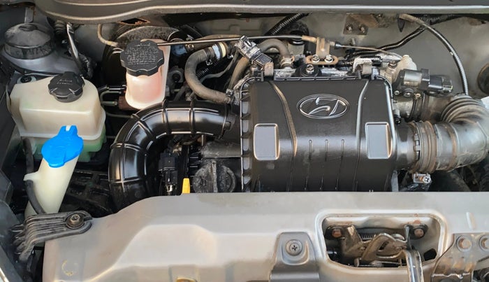 2015 Hyundai Eon MAGNA +, Petrol, Manual, 1,20,716 km, Engine View - Right