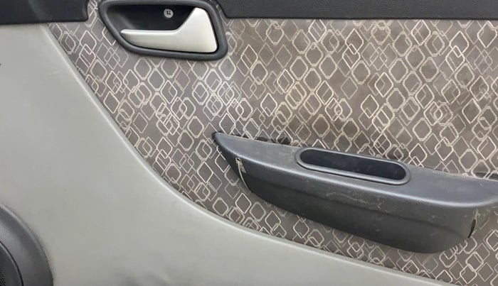 2018 Maruti Alto 800 VXI, Petrol, Manual, 59,297 km, Driver Side Door Panels Control