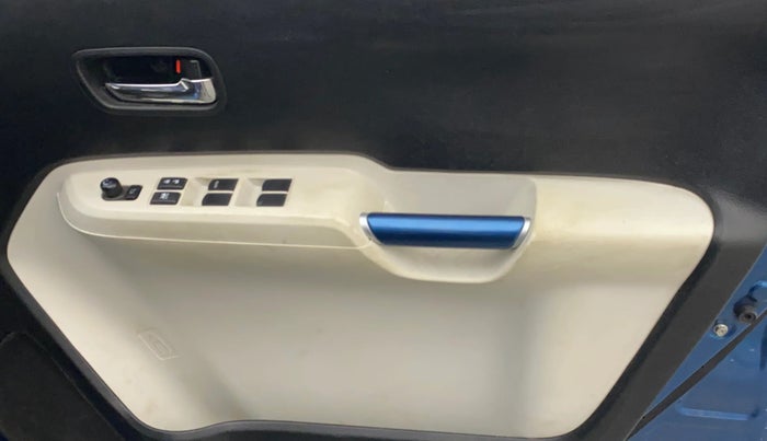 2017 Maruti IGNIS ZETA 1.2, Petrol, Manual, 57,776 km, Driver Side Door Panels Control