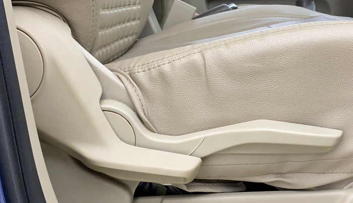 2019 Maruti Ertiga ZXI SHVS, Petrol, Manual, 47,756 km, Driver Side Adjustment Panel