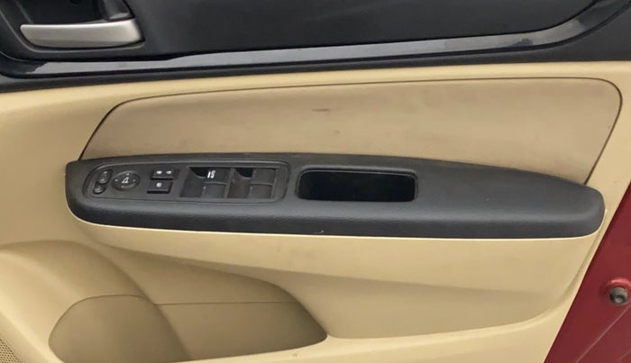 2019 Honda Amaze 1.2L I-VTEC V CVT, Petrol, Automatic, 1,00,796 km, Driver Side Door Panels Control