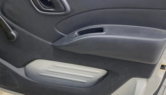 2018 Datsun Redi Go A, Petrol, Manual, 83,349 km, Driver Side Door Panels Control