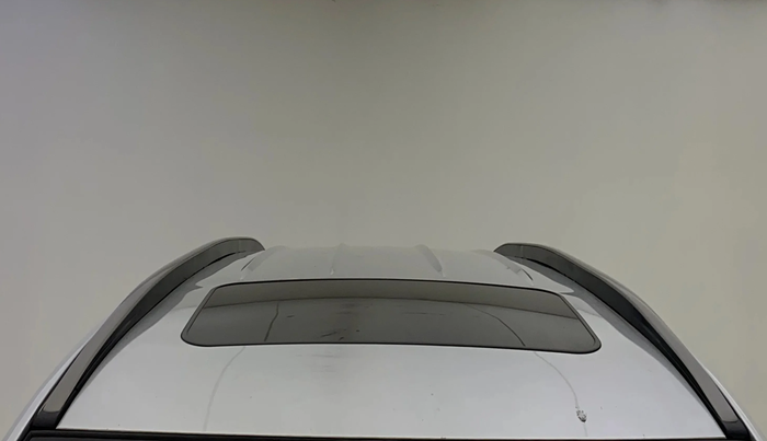 2020 Mahindra XUV500 W9 AT, Diesel, Automatic, 74,659 km, Moonroof/ Sunroof