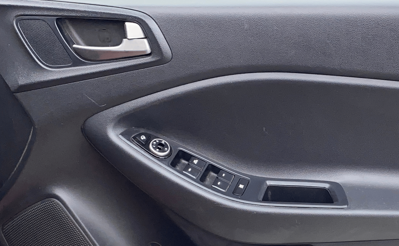 2016 Hyundai i20 Active 1.2 S, Petrol, Manual, 49,820 km, Driver Side Door Panels Control