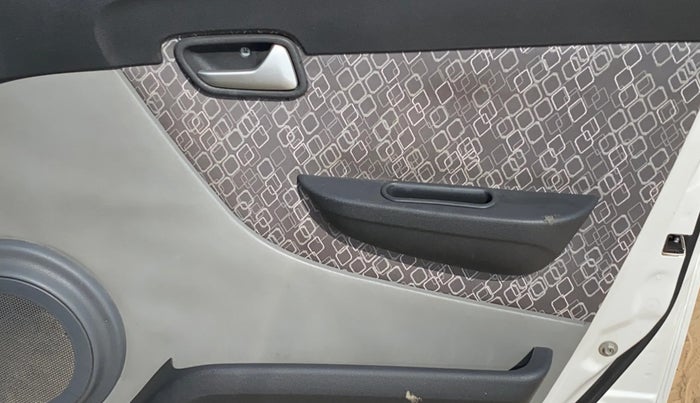 2018 Maruti Alto 800 LXI, Petrol, Manual, 31,194 km, Driver Side Door Panels Control