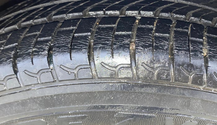 2018 Hyundai NEW SANTRO SPORTZ AMT, Petrol, Automatic, 33,260 km, Right Front Tyre Tread