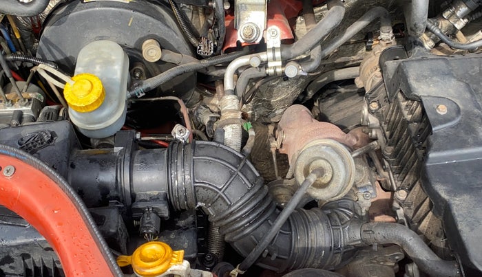 2016 Mahindra TUV300 T8, Diesel, Manual, 1,39,938 km, Engine View - Right