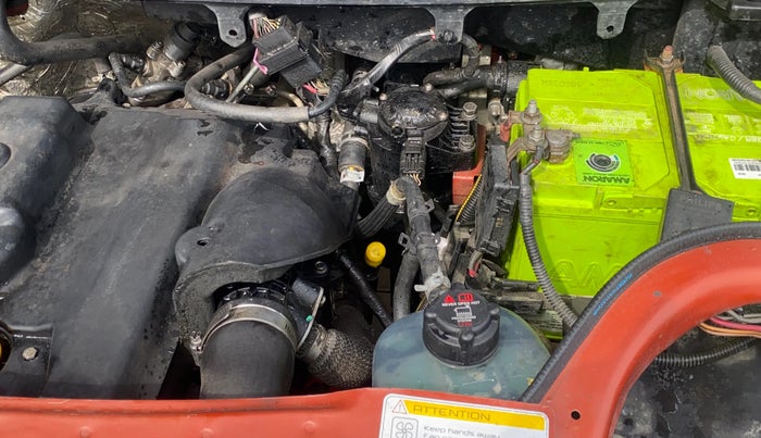 2016 Mahindra TUV300 T8, Diesel, Manual, 1,39,938 km, Engine View - Left