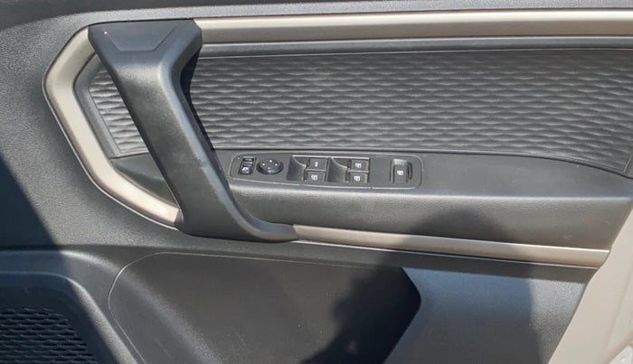 2021 Renault Kiger RXZ MT, Petrol, Manual, 46,377 km, Driver Side Door Panels Control