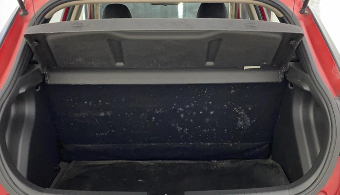 2017 Hyundai Elite i20 ASTA 1.2, Petrol, Manual, 45,843 km, Boot Inside