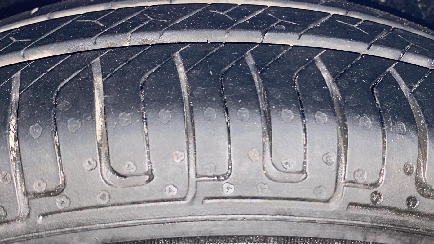 2016 Maruti Celerio VXI, Petrol, Manual, 90,947 km, Left Front Tyre Tread