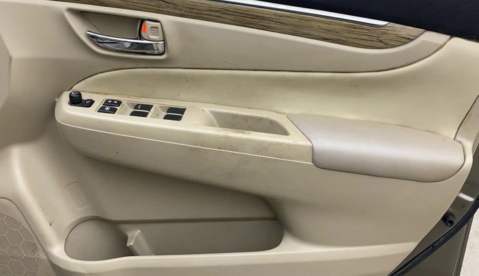 2018 Maruti Ciaz ZETA AT 1.5  SHVS PETROL, Petrol, Automatic, 62,036 km, Driver Side Door Panels Control